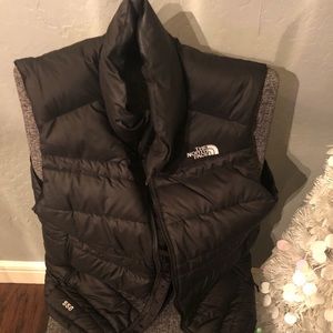 Men’s M Black North Face 550 puffer vest